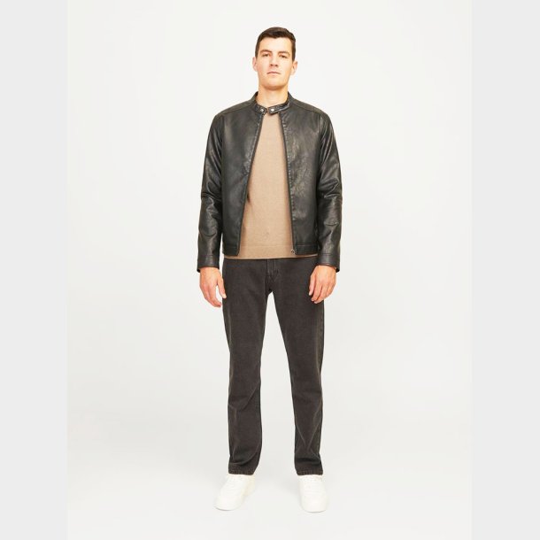 Callum Rundhalset Strik