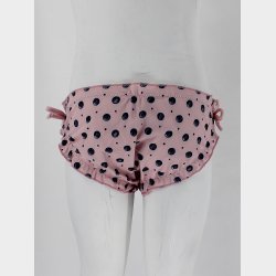 Pige Prikket Badebuks