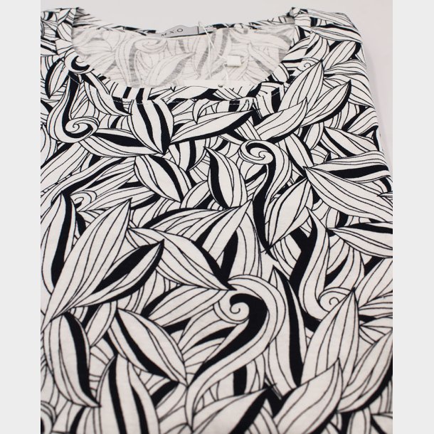 Carla T-Shirt