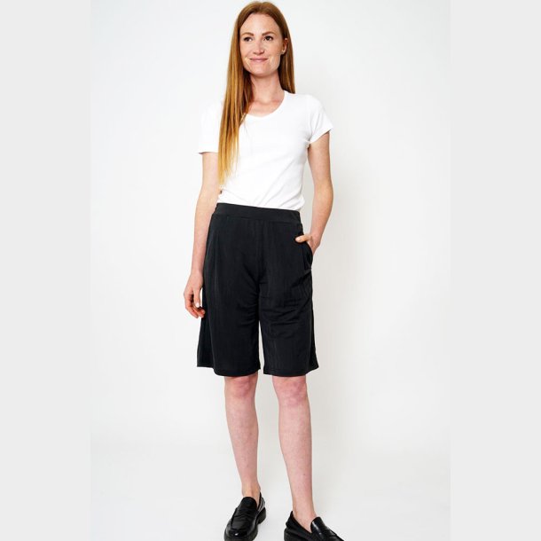 Betty Dame Shorts