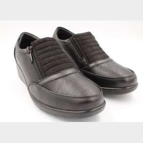 Silvia Komfortsko M/Lynls