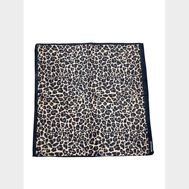 Bandana Leopard