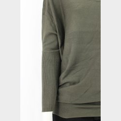 Linda Batwing Pullover