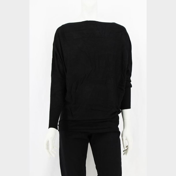 Linda Batwing Pullover